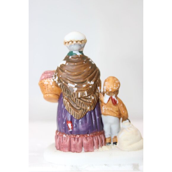 Dept 56 Dickens Village - Portabello Road Peddlers - Picture 4 of 10